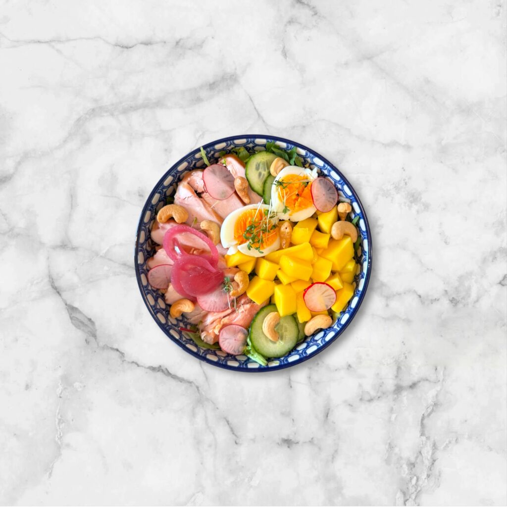 Salade gerookte kip met mango